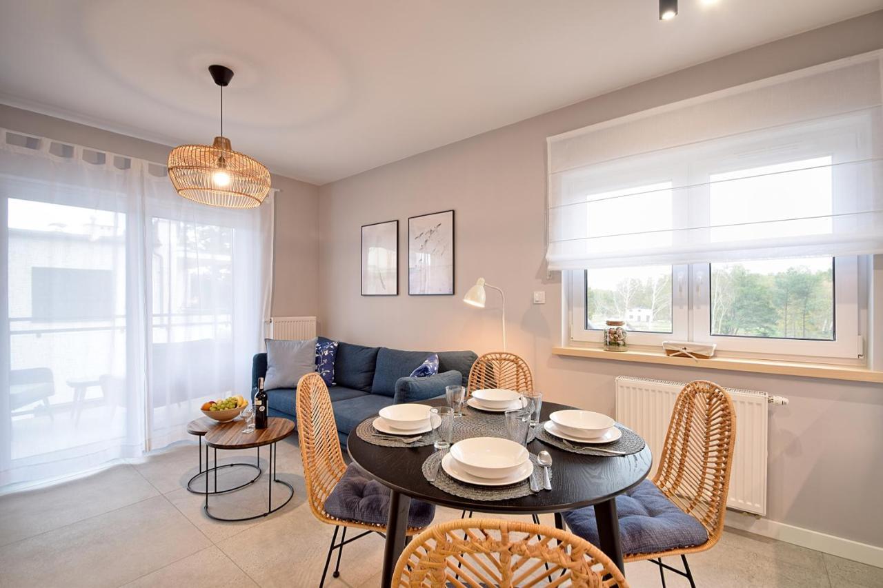 E-Apartament Nad Morzem Apartamentuj ミエルノ エクステリア 写真