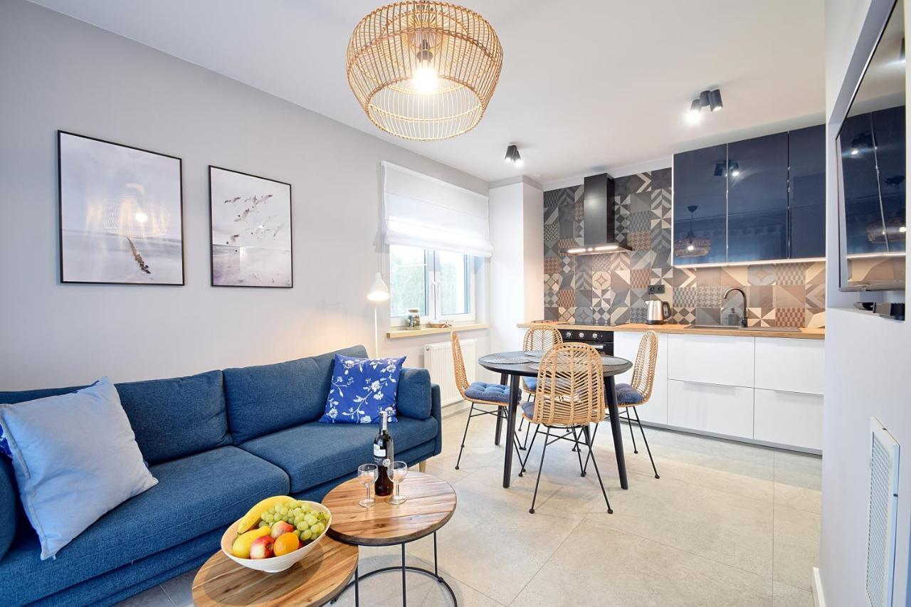 E-Apartament Nad Morzem Apartamentuj ミエルノ エクステリア 写真